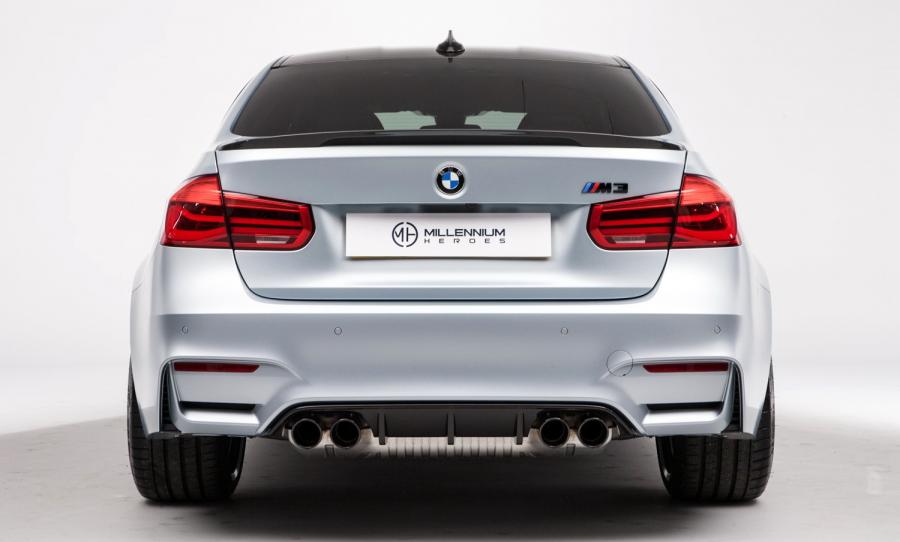  BMW M3 30 Years M3 2016 года  (UK) (фото 3 из 12)